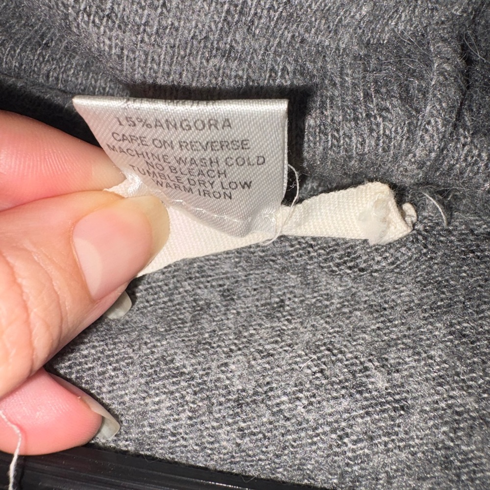 LOVESTITCH Hooded Wool\Angora Poncho Sweater one size/LIGHT GREY - Picture 8 of 8